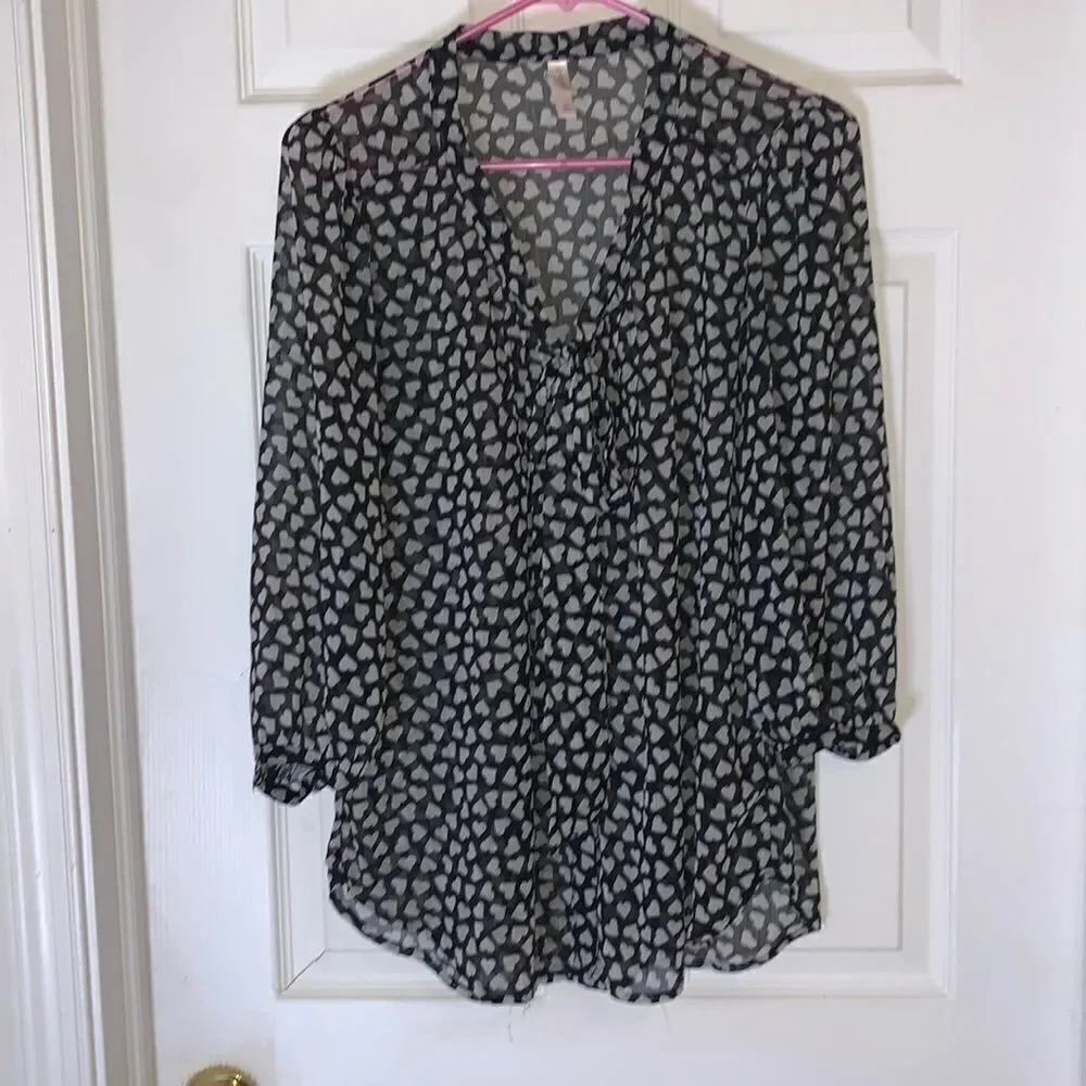 Xhiliaration Sheer Heart Print Blouse Gray Black Size M